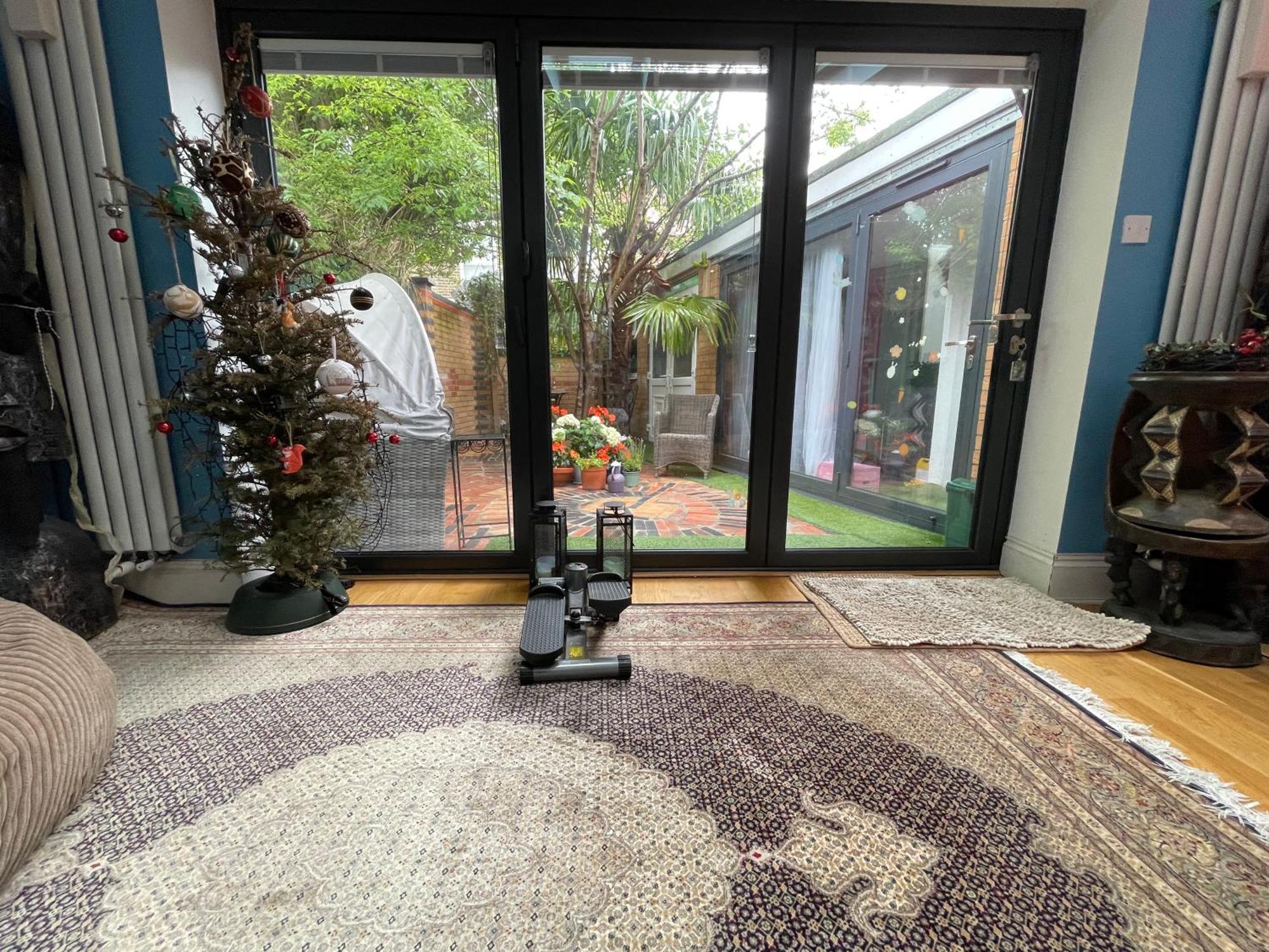 Luxury 4 Bedroom House With 4 Bathrooms - Elizabeth Line & Acton Stations At Walking Distance * Londra